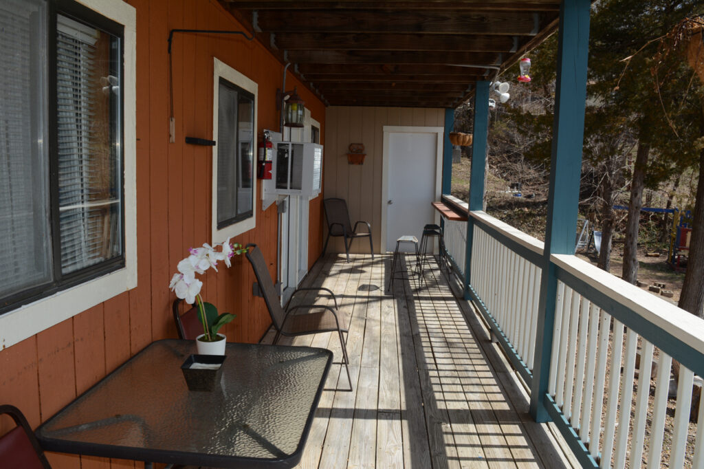 Family & Friend Fave Porch